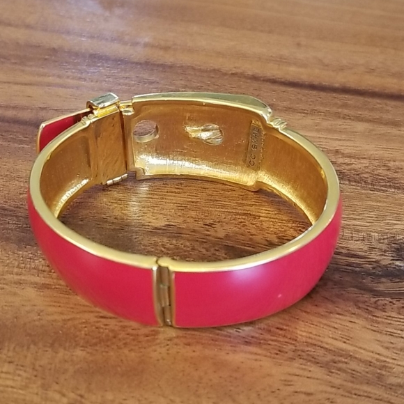 Jewelry - Picture 3 of 3